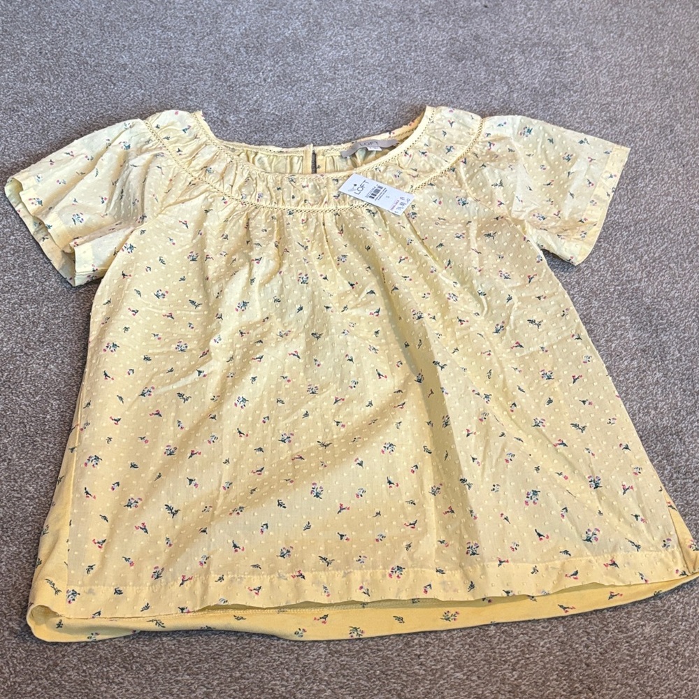 Loft yellow floral print top Women’s Size Small